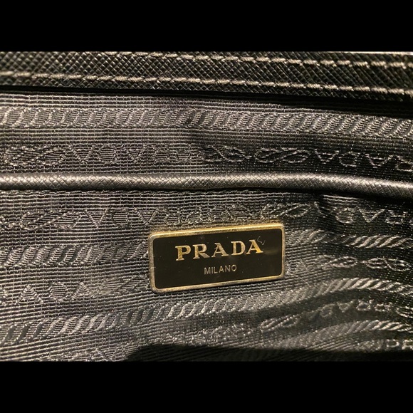 Prada Saffiano Leather Galleria Bag Medium - Picture 3 of 6